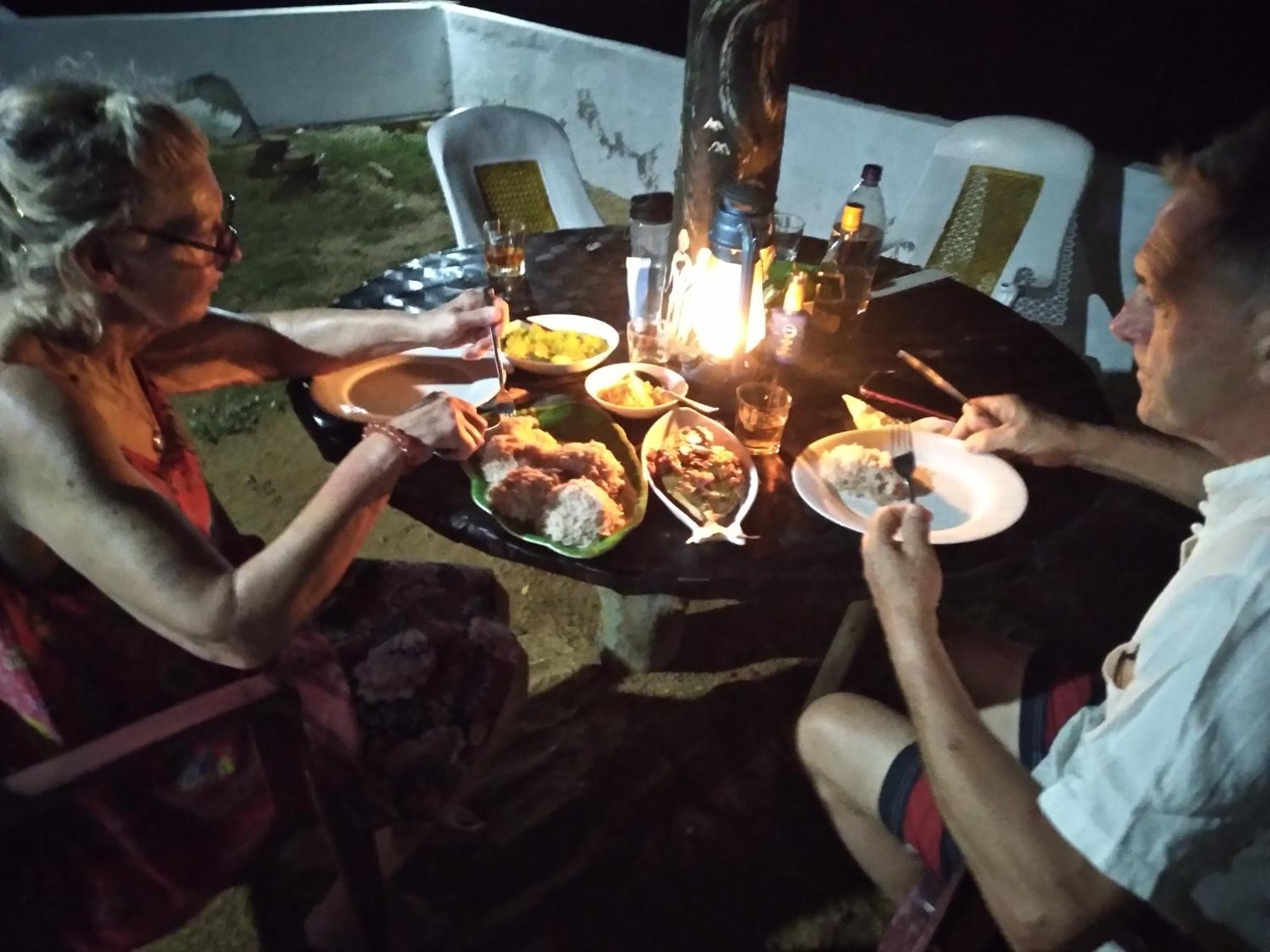 Happy Beach Cabana 汉班托塔 外观 照片