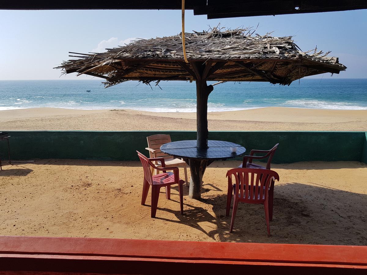 Happy Beach Cabana 汉班托塔 外观 照片