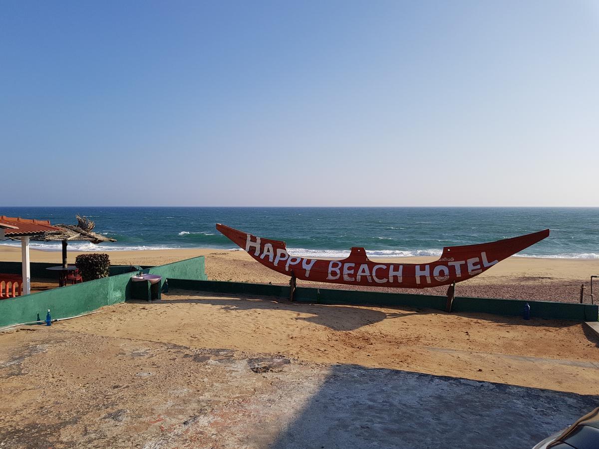 Happy Beach Cabana 汉班托塔 外观 照片